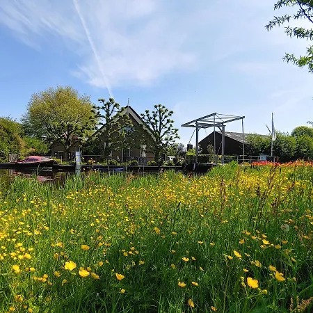 Farm-logies Near Leiden Ferienhaus Woubrugge